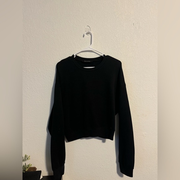 Reformation Cropped Crewneck - Picture 1 of 4